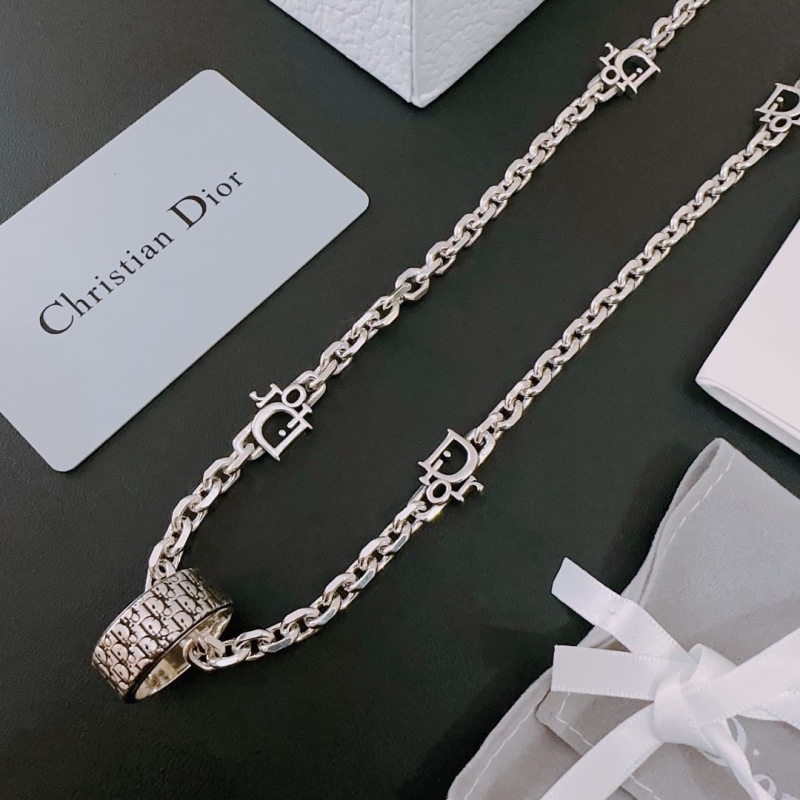 chr1st1an D10r necklaces